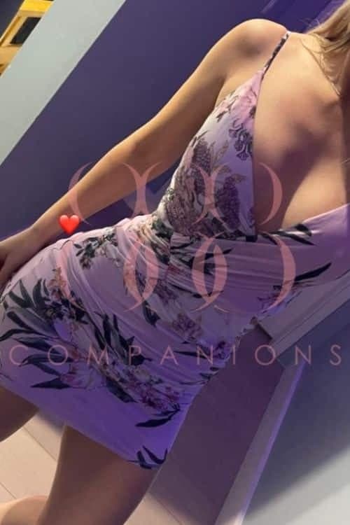 Escort Carla C - 888 Companions
