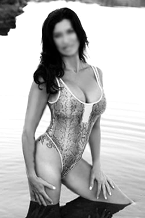 Escort Lucy C - 888 Companions