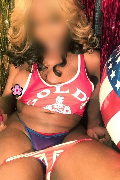 Escort TS Candy Coxxx - 888 Companions