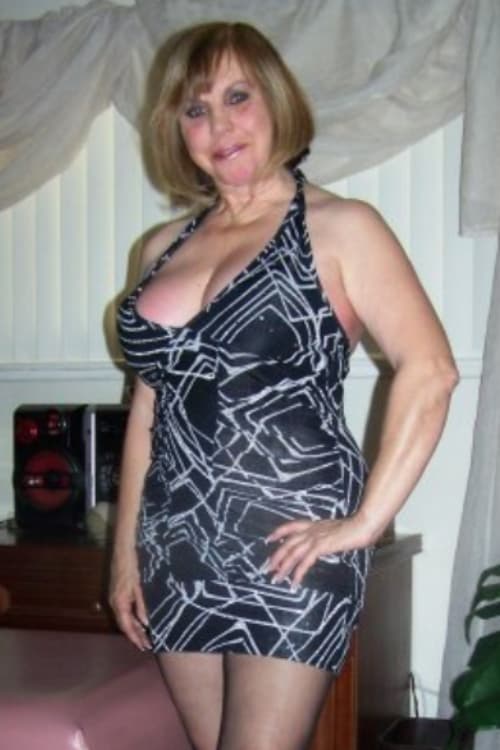 Escort Bunny - 888 Companions