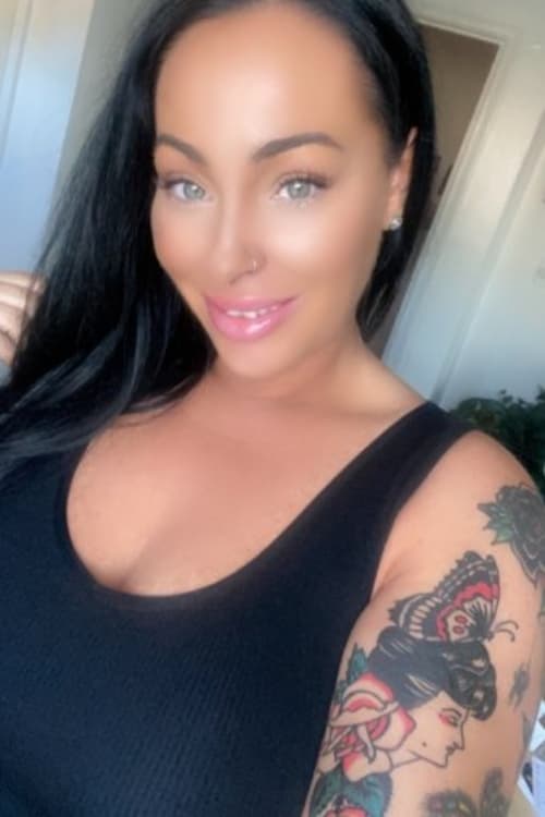 Escort Carla L - 888 Companions