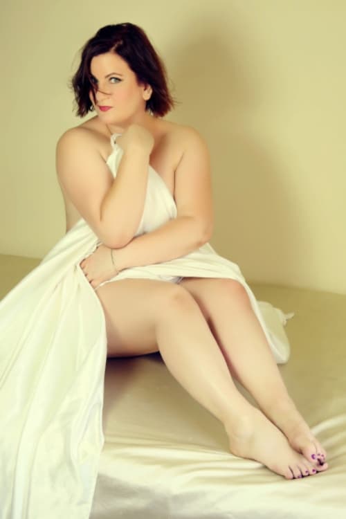 Escort Mistress J - 888 Companions