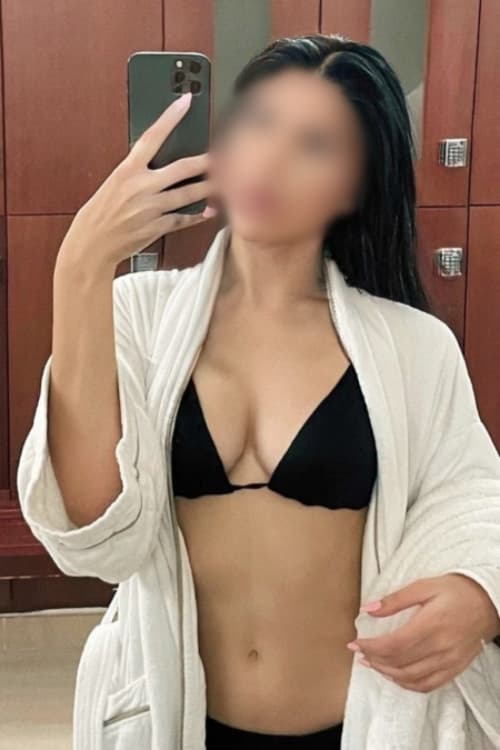Escort Paloma Valenti - 888 Companions