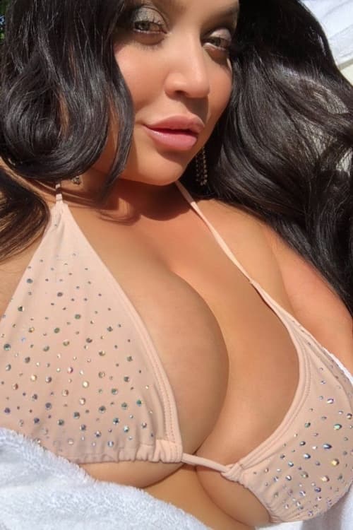 Escort Valentina L - 888 Companions