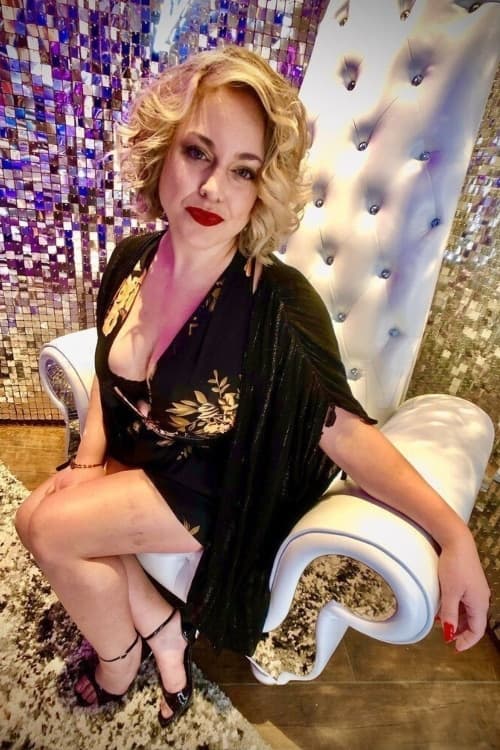 Escort Anna Lynn - 888 Companions