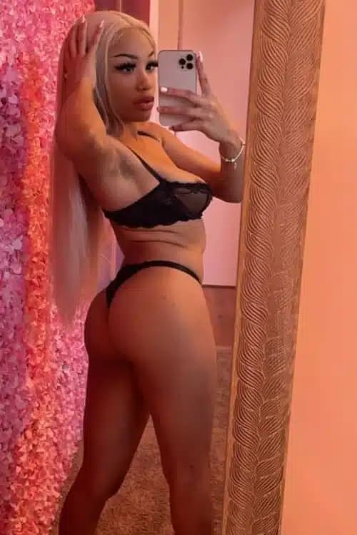 Escort Arianna Banks - 888 Companions