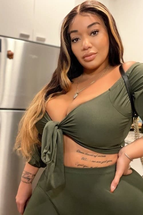 Escort Curvy - 888 Companions