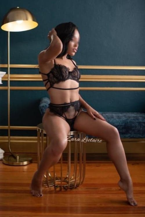 Escort Zara LeClaire - 888 Companions