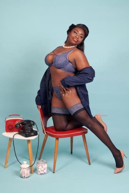 Escort Bunny Davis - 888 Companions