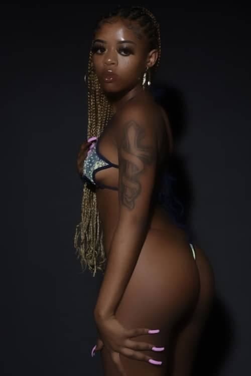 Escort Cinnamon - 888 Companions