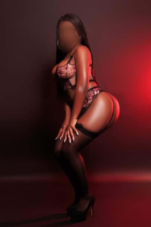 Escort Samantha Rai - 888 Companions