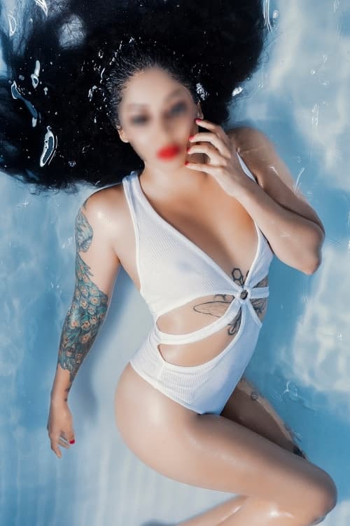 Escort Alexa Pulse - 888 Companions