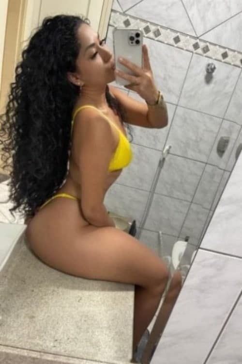 Escort Stephanie B - 888 Companions