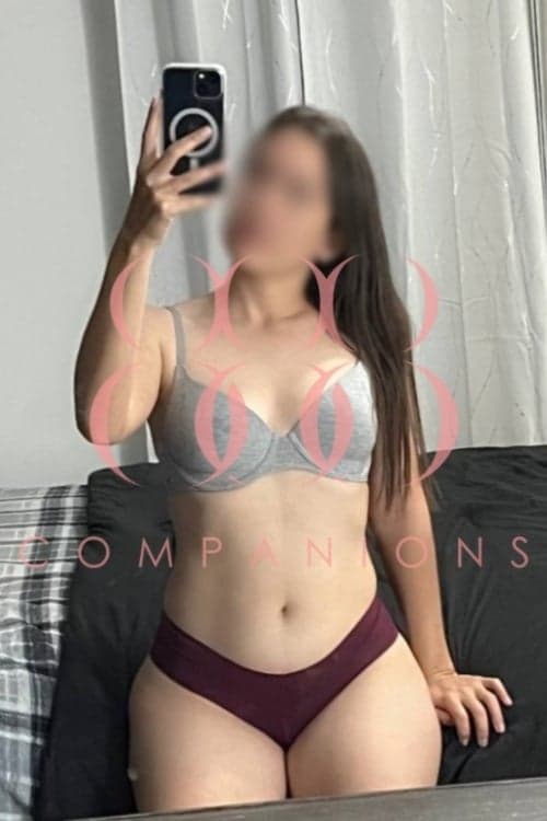 Escort Esprin - 888 Companions