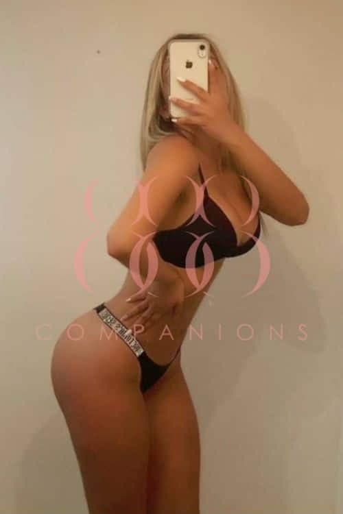 Escort Ariana Col - 888 Companions