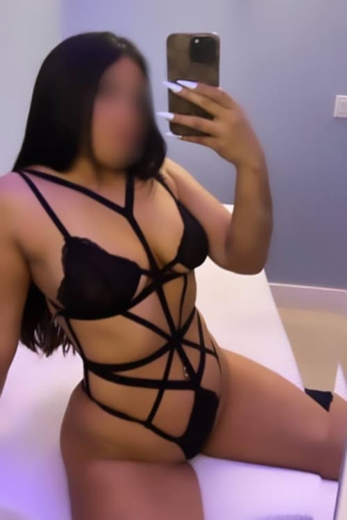 Escort Alanna - 888 Companions