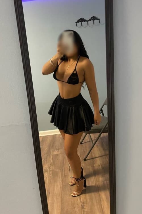 Escort Mia Co - 888 Companions