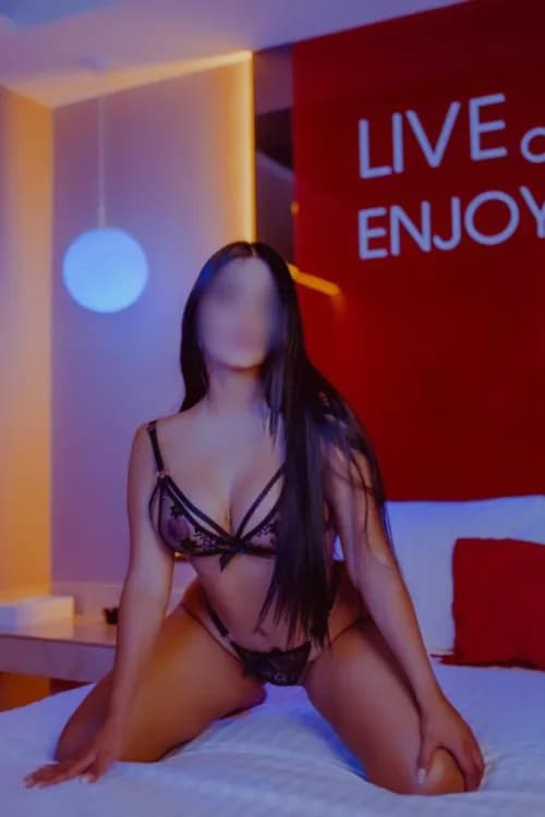 Escort Luciana V - 888 Companions