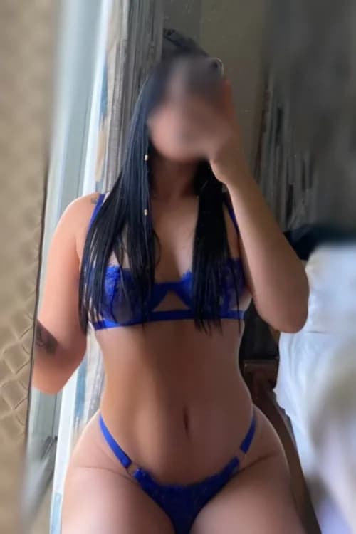Escort Adele - 888 Companions