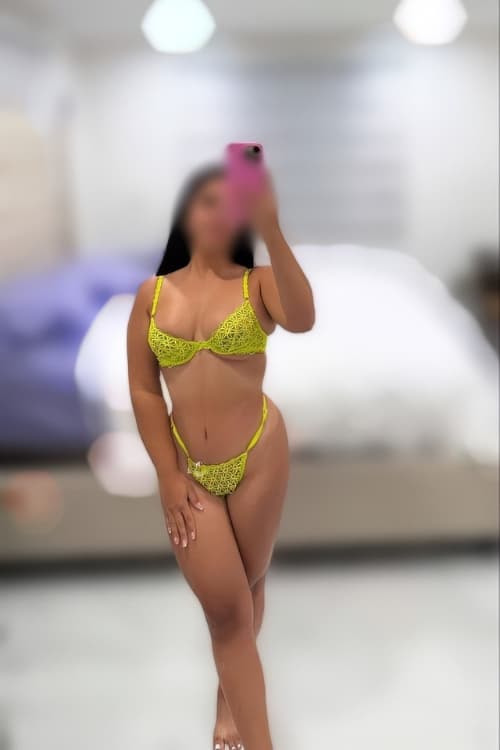 Escort Penelope - 888 Companions