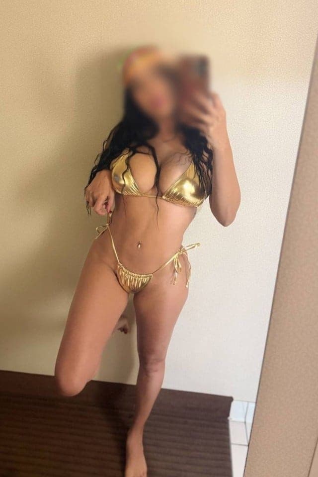 Escort Shantel - 888 Companions